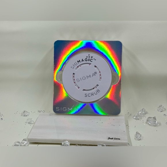 🌟 Sigma Makeup Brush Cleanser + Tool - Picture 6 of 13